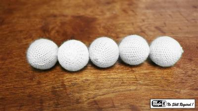 Crochet 5 Ball combo Set (1''/White) by Mr. Magic - Trick