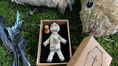 HOODOO (Haunted Voodoo Doll) by iNFiNiTi & Mark Traversoni