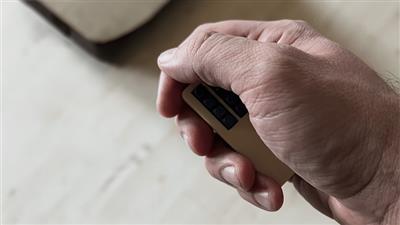 Atom 2 Smart Remote by Electricks Leading Online Magic Shop