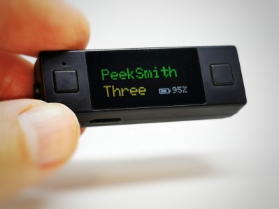 PeekSmith Three V3 USB C by Andras Barthazi and Benke Smith